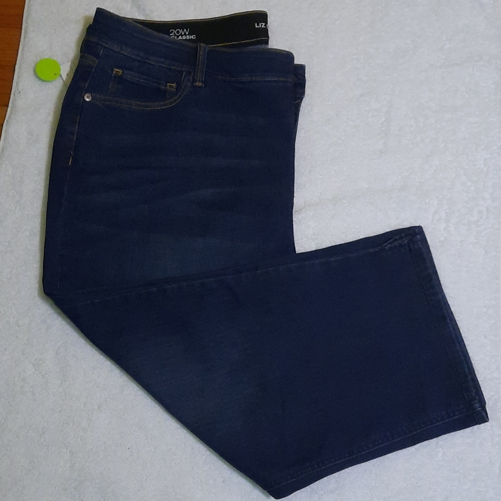 Classic skinny sits below waist slimming  through